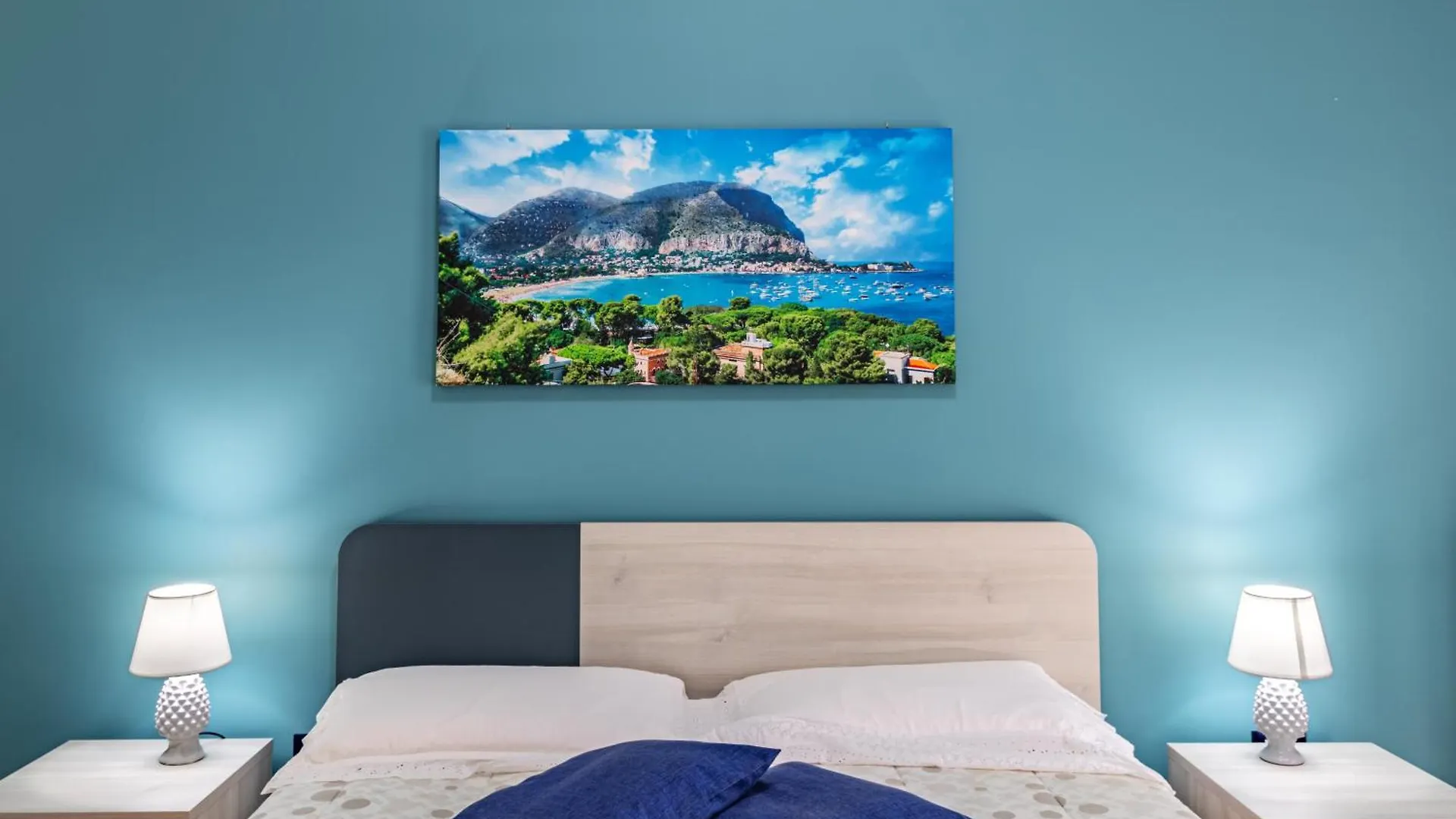 Sicily Trinacria House location